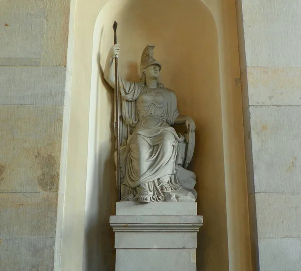 Germany Berlin Brandenburg Gate Minerva Statue — 스톡 사진