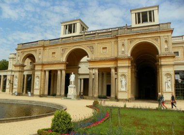 Almanya, Potsdam, Sanssouci Parkı, Portakal Sarayı, Saray cephesi