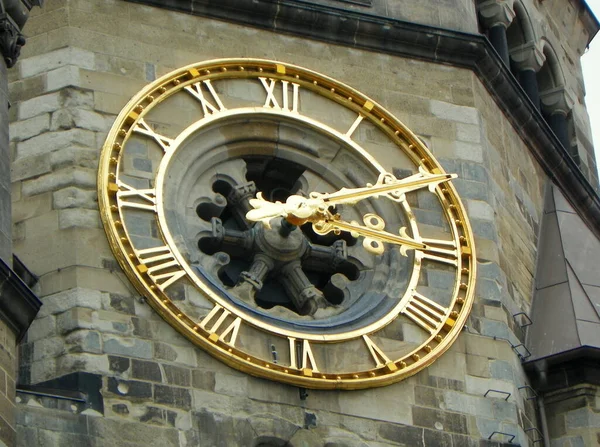 Alemanha Berlim Kaiser Wilhelm Memorial Church Relógio Fachada Igreja — Fotografia de Stock