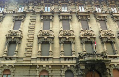 İtalya, Milan, Via Cappuccini 4, ValeCap S.R.I., eski bir evin ön cephesi