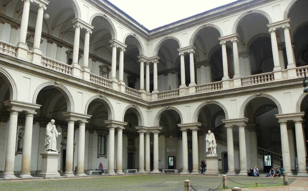 Itália Milão Brera Galeria Arte Pinacoteca Brera Pátio — Fotografia de Stock