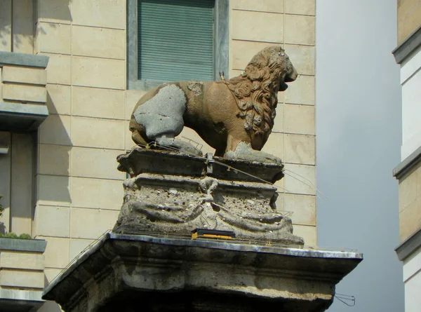 Italie Milan San Babila Sculpture Haut Colonne Près Église — Photo