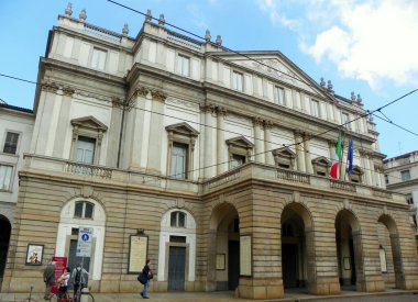 İtalya, Milano, La Scala 'nın dışı