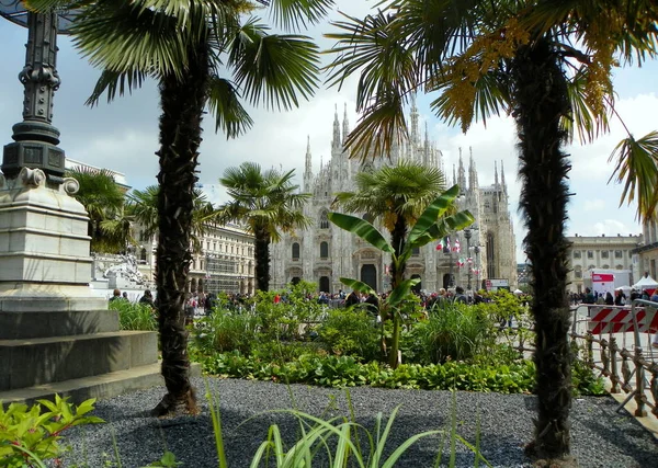 Talya Milan Katedral Meydanı Piazza Del Duomo Giardino Piazza Del — Stok fotoğraf
