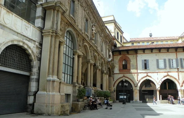 Itálie Milán Piazza Mercanti Palác Palácové Školy Nádvoří Paláce — Stock fotografie