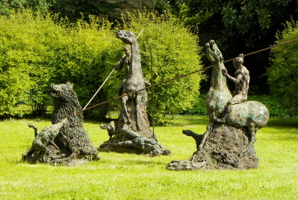 Італія Мілан Дизайн Парку Скульптура Полювання Дикого Кабана — стокове фото