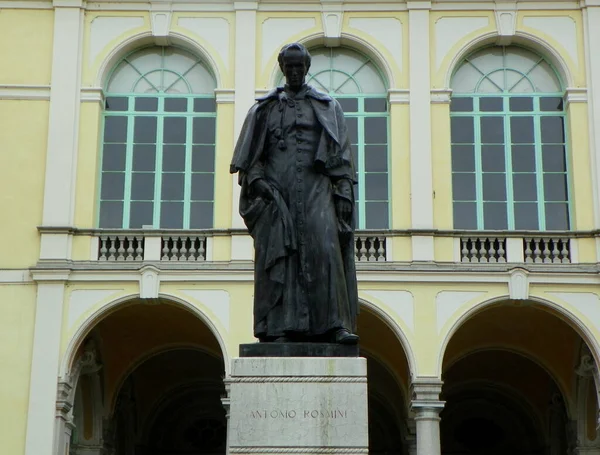 Italy Milan Dugnani Palace Antonio Rossini Statue — 스톡 사진