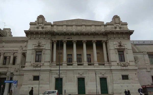 Italië Milaan Milano Centrale Treinstation Ingang Vanaf Zijkant Van Het — Stockfoto