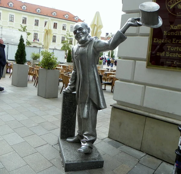 Bratislava Slovakia Statue Schoner Naci — Stockfoto