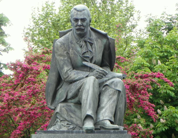 Bratislava Slovakia Statue Pavol Orszagh Hviezdoslav — Stockfoto