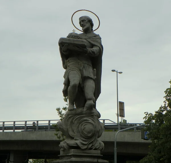 布拉迪斯拉发 斯洛伐克 圣三一柱 耶稣基督的雕像 — 图库照片