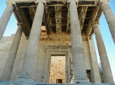 Yunanistan, Atina, Akropolis, Erechteion tapınağını sütunla kaplayın