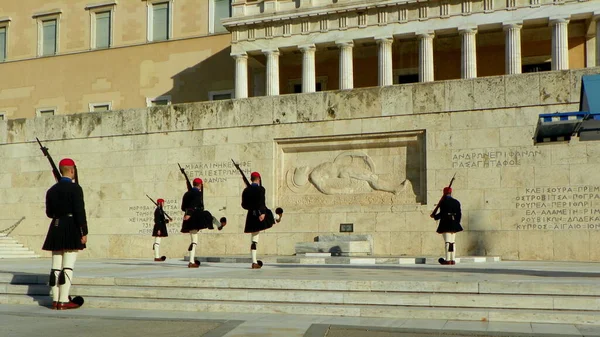 Greece Athens Syntagma Square Hellenic Parliament Changing Guard — Stock Photo, Image