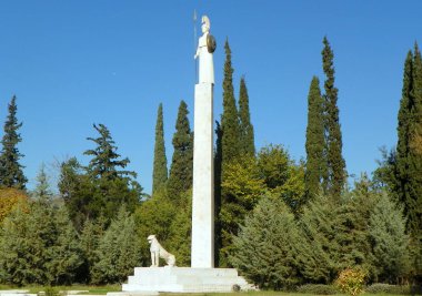 Yunanistan, Atina, Pedion Areos, parkta Athena anıtı