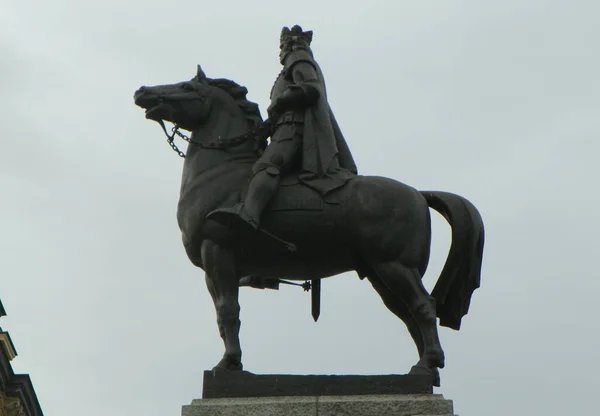 Polónia Cracóvia Praça Jan Matejko Monumento Grunwald Estátua Equestre Rei — Fotografia de Stock