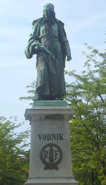 Slovenië Ljubljana Vodnik Monument Voorzijde — Stockfoto