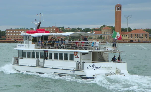 Italy Venice Pleasure Boat Waters Bay — ストック写真