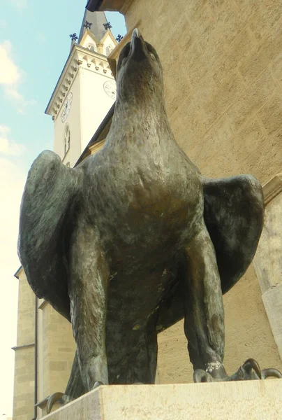 Austria Villach Iglesia San Jacob Estatua Bronce Del Águila — Foto de Stock