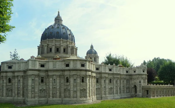 Austria Klagenfurt Minimundus Peters Cathedral Vatican City — Stockfoto