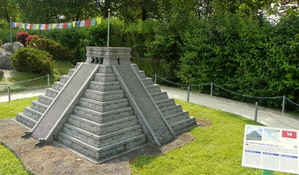 Austria Klagenfurt Minimundus Castillo Pyramid Chichen Itza Mexico — Stock Fotó