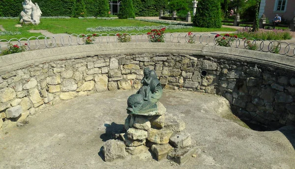 Ukraine Zolochiv Castle Stone Fountain Fish — Fotografia de Stock