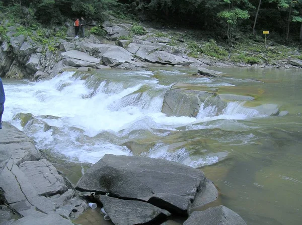 Ukraine Carpathians Mountain River Rocks Nature — Fotografia de Stock