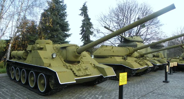 Украина Киев Музей Второй Мировой Войны Советские Танки Самоходные Орудия — стоковое фото