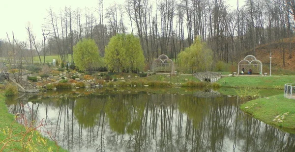 Ukraine Kyiv Park Feofaniya Lake Nature Park — Stockfoto