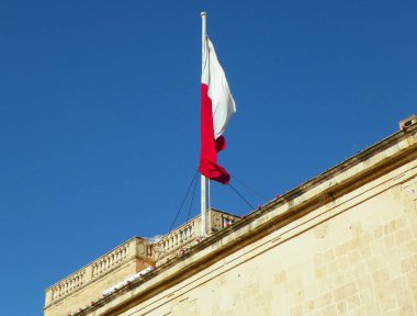Malta, Valletta, Independence square, the state flag of Malta