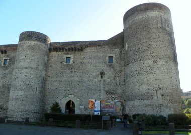 Italy, Sicily, Catania, Piazza Federico di Svevia, Castello Ursino