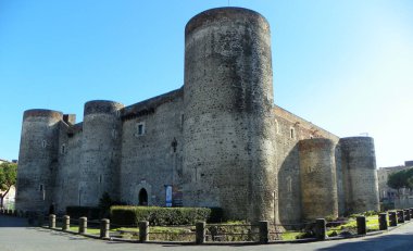 Italy, Sicily, Catania, Piazza Federico di Svevia, Castello Ursino