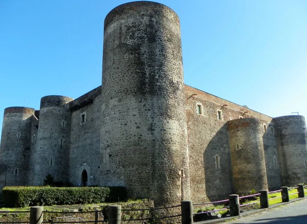 Italy Sicily Catania Piazza Federico Svevia Castello Ursino — 스톡 사진