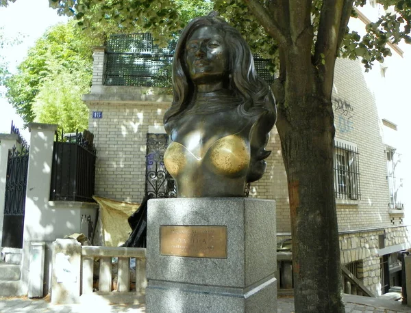 France Paris Place Dalida Bust Dalida — Stock Photo, Image