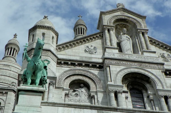 Francia París Rue Chevalier Barre Parte Fachada Basílica Del Sagrado — Foto de Stock