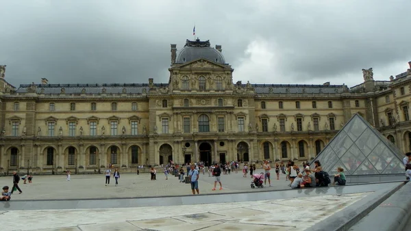 France, Paris, Place du Carrousel, the Louvre Palace