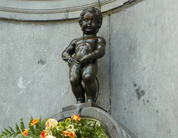 Belgium Brussels Rue Chene Manneken Pis Bronze Sculpture — Stock Photo, Image