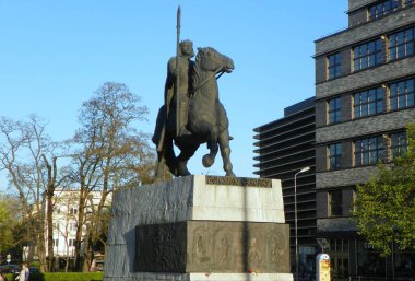 Polonya, Wroclaw, Staromiejska gezinti alanı, Bolesaw Chrobry Anıtı