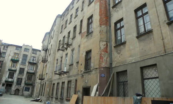 Polsko Lodž Piotrkowska 103 Starý Opuštěný Dům Centru Města — Stock fotografie
