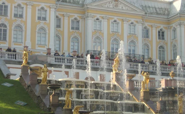 Rusia San Petersburgo Peterhof Gran Palacio Vista Gran Cascada —  Fotos de Stock