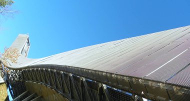 Norveç, Oslo, Holmenkollen, güneşli havada kayak atlayışı