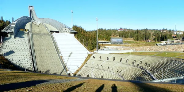 Norwegia Oslo Holmenkollen Widok Skoczni Narciarskiej Stadion — Zdjęcie stockowe