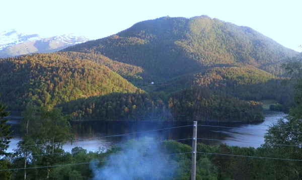 Норвегия More Romsdal County Mountain Fjord — стоковое фото