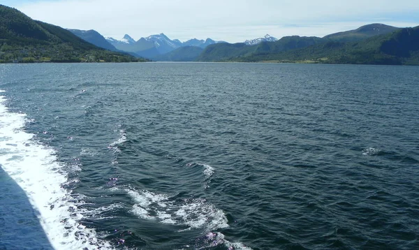 Noruega Más Condado Romsdal Ferry Que Cruza Solsnes Afarnes Vista — Foto de Stock