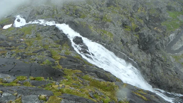 Νορβηγία More Romsdal County Trollstigen Και Καταρράκτης Stigfossen — Φωτογραφία Αρχείου