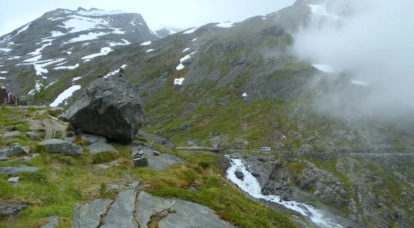 Norwegia Hrabstwo Romsdal Trollstigen Mgła Nad Górami — Zdjęcie stockowe