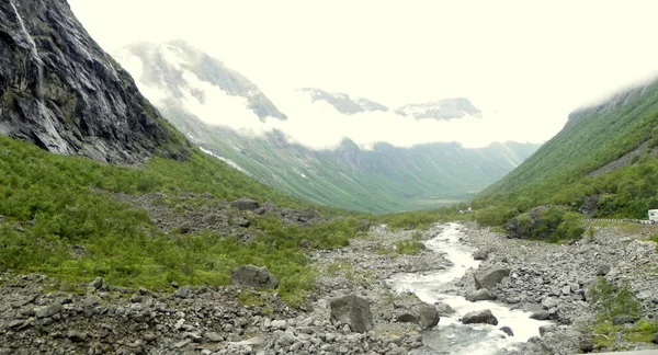 Νορβηγία More Romsdal County Trollstigen Και Καταρράκτης Stigfossen — Φωτογραφία Αρχείου