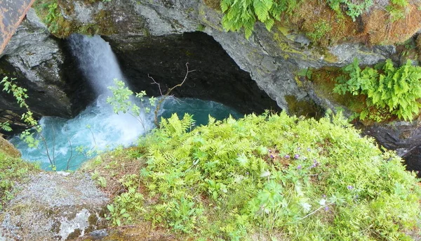 Norsko More Romsdal County Vodopád Gudbrandsjuvet — Stock fotografie