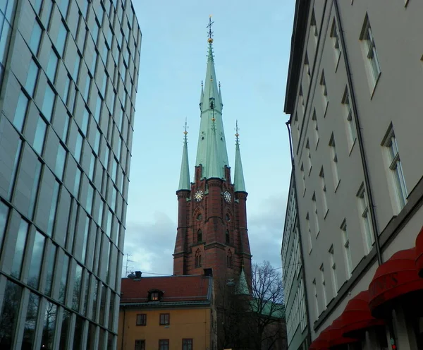 瑞典斯德哥尔摩Klara教堂的夜景 — 图库照片