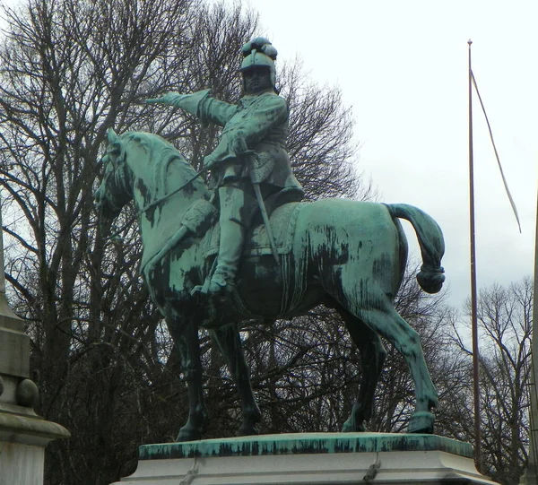 Suécia Estocolmo Djurgarden Island Carl Gustav Suécia Estátua Perto Museu — Fotografia de Stock