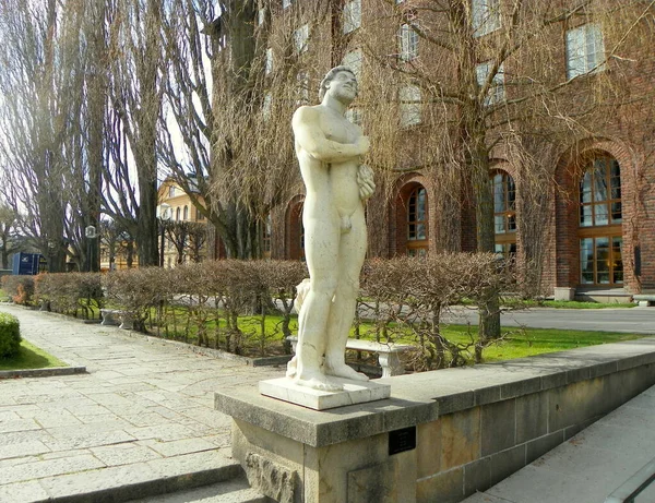 Suède Stockholm Statue Strindberg Dans Stadshusparken — Photo